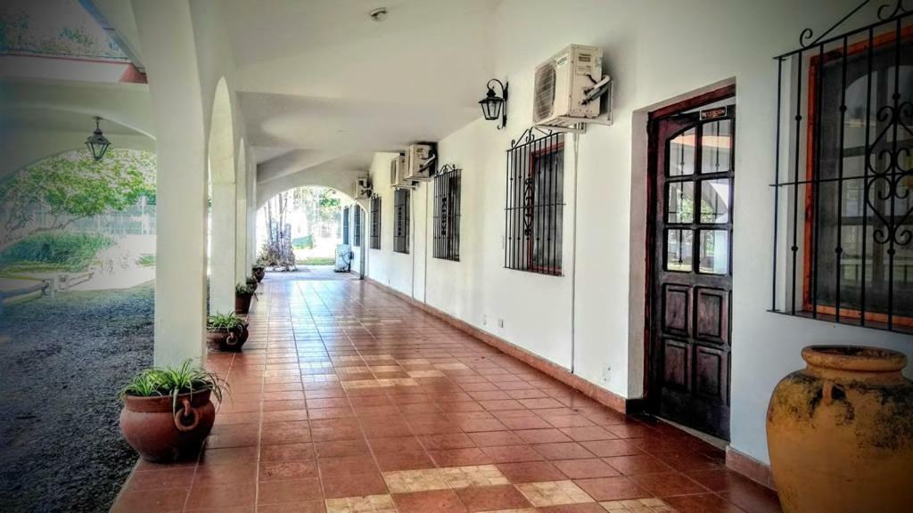 El Portal De Cerrillos, Hosteria De Campo Hotel Buitenkant foto